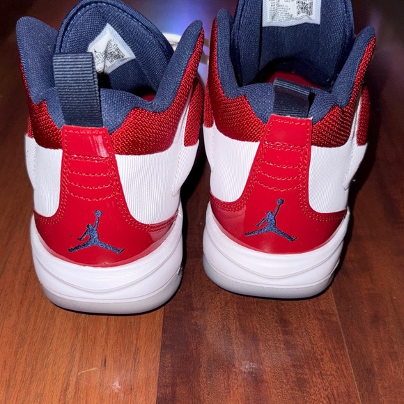 Men’s  Red and White Jordan Shoes - Picture 3 of 6